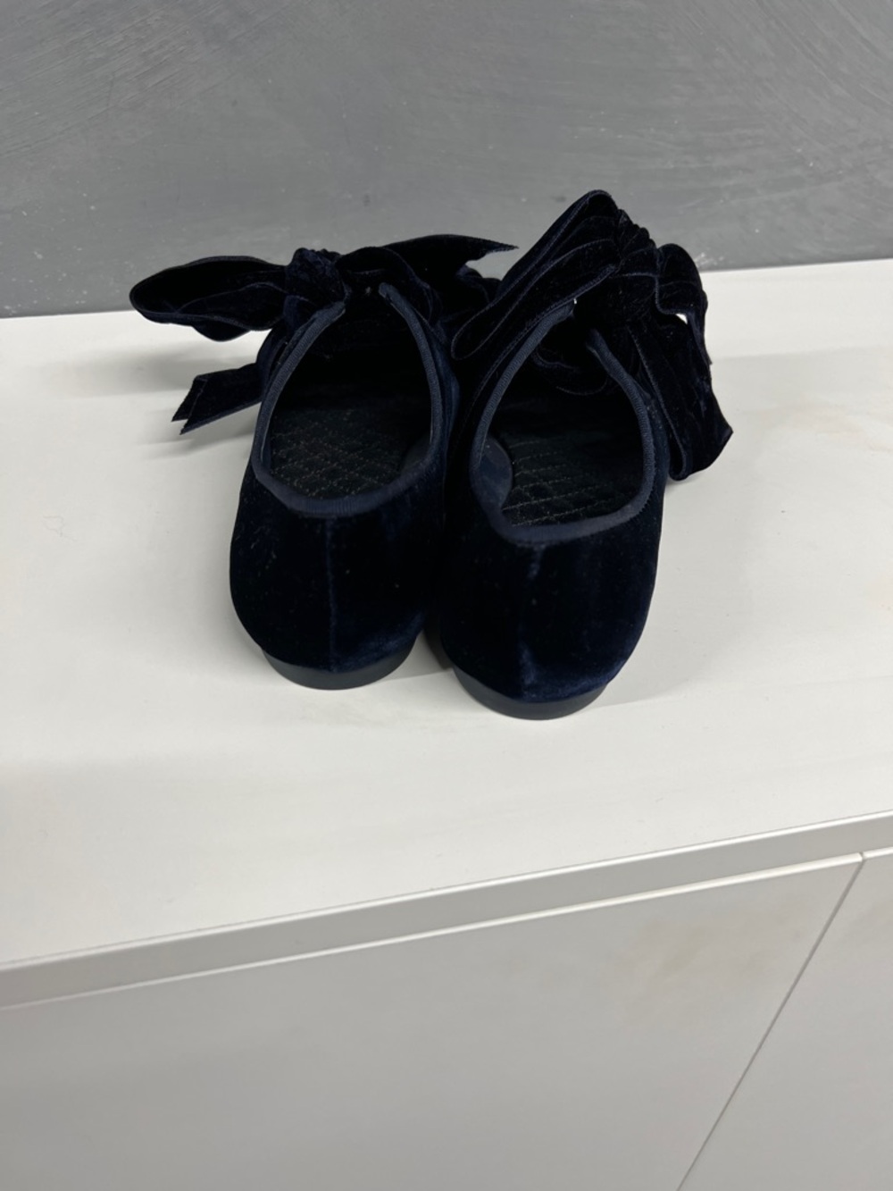 Tory Burch Blue Velvet Pointed Bow Flats - Picture 7 of 7